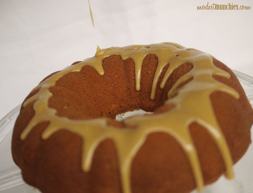 brown sugar bundt cake with cinnamon glaze drizzle