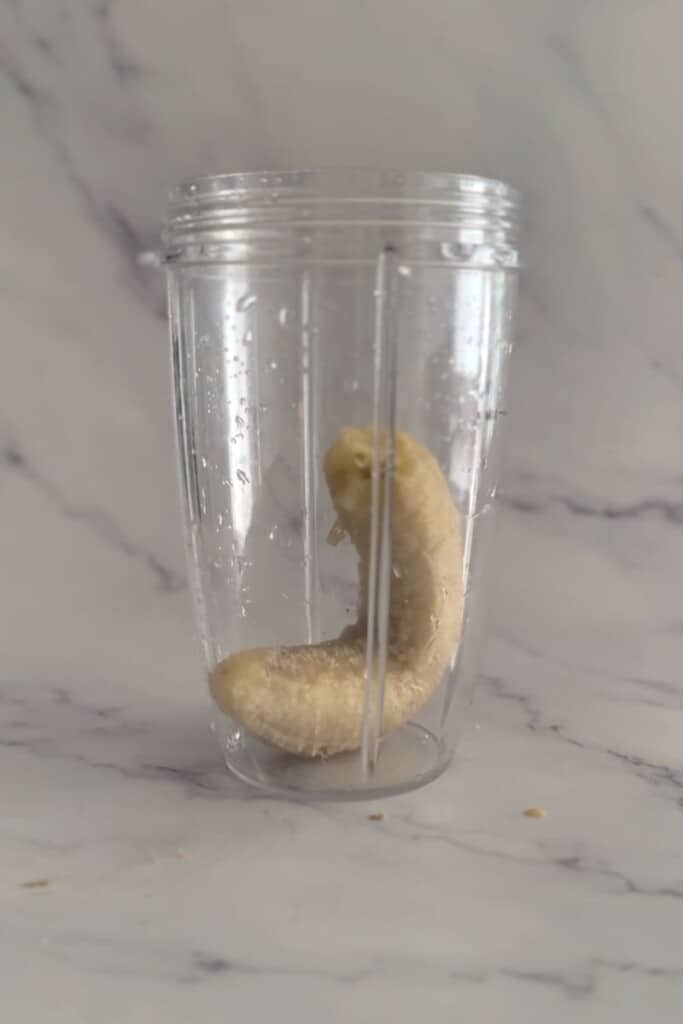 Banana in blender for baked oats.